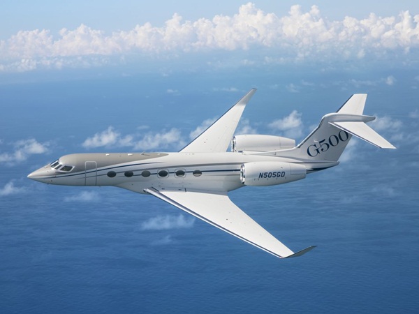 Aéroport «Oumtounsi»: arrestation de l’équipage d’un avion suspicieux