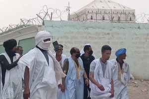 Ould Abdel Aziz décide de se rendre à pied jusqu’à la direction de la sécurité