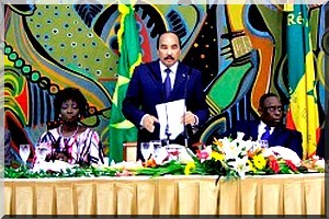 «L'urgence aujourd'hui au Sahel est d'éradiquer le terrorisme et le trafic de drogue», selon le président mauritanien