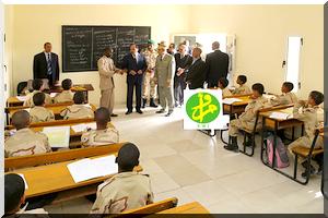 Le Président de la République visite le lycée militaire de Nouakchott à Sebkha 