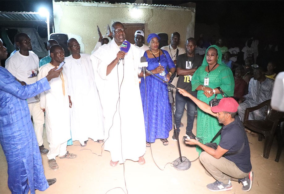 Le candidat à la présidentielle Mamadou Bocar Ba préside un rassemblement populaire à Mbagne