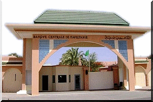 Le Gouverneur roule les membres du Comité de Politique Monétaire dans la farine