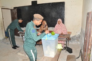 Début de vote des forces armées et de sécurité pour les élections municipales au niveau des communes d’Arafat et d’El Mina 