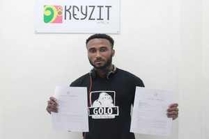 Le rappeur mauritanien Ben Real Man signe chez Keyzit Sénégal et annonce son troisième vidéo-clip
