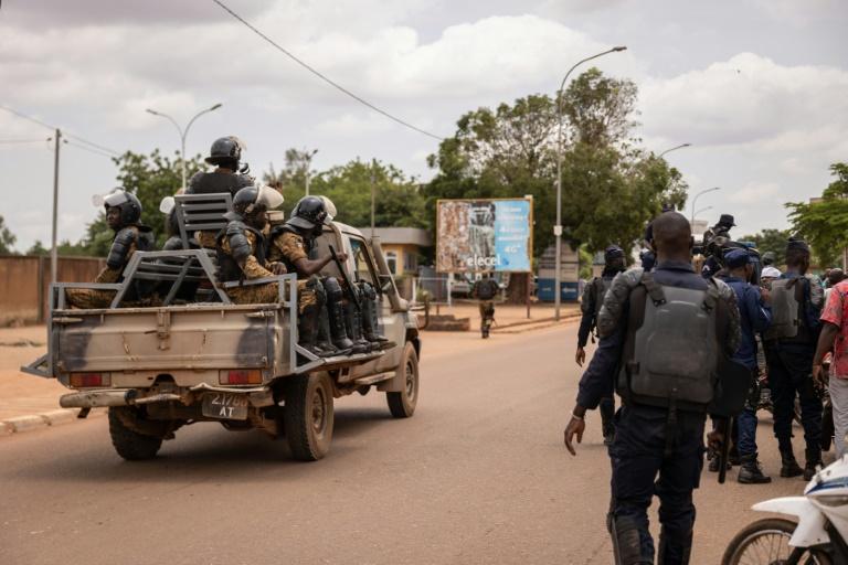 Le Burkina offre jusqu'à 275.000 euros pour des «terroristes activement recherchés»