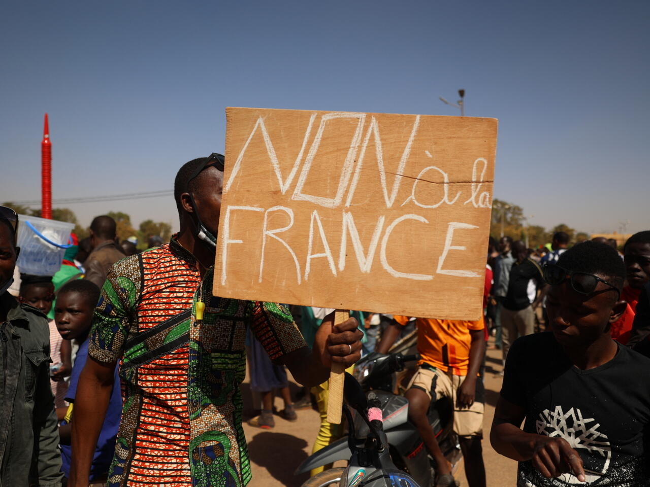 Burkina Faso: des manifestants réclament le départ des derniers soldats français