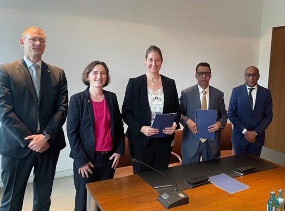 Signature d’un accord de dotation de 2 millions d’euros entre notre pays et la Banque allemande de Développement