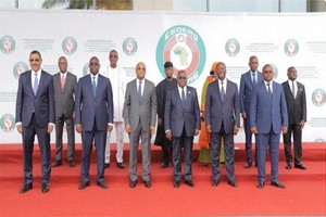Sanctions contre des membres de la junte au Mali : l'UE soutient la Cédéao