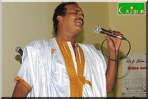 Cheikh Ould Lebyad donne un concert à El Mina au siège de SOS Pairs Éducateurs [Vidéo & PhotoReportage]