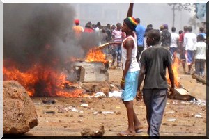 Guinée: au moins deux morts par balle dans de nouvelles violences à Conakry 