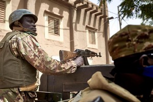 Mali: coups de feu entendus dans le camp militaire de Kati