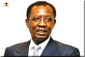 Déby : 'Les otages français sont encore en vie, mais plus au Mali'