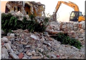 Tripoli dénonce la destruction de mausolées et promet la fermeté