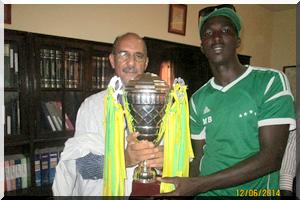 Cérémonie de remise du trophée : Diaguilly rend les honneurs à Maître Mahfoudh Ould Bettah