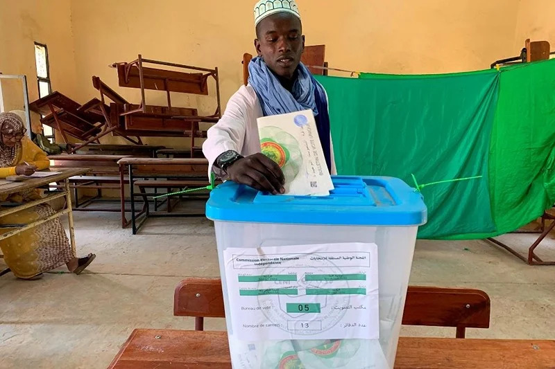 Présidentielle en Mauritanie : huit candidatures déposées, dont celles des deux derniers présidents