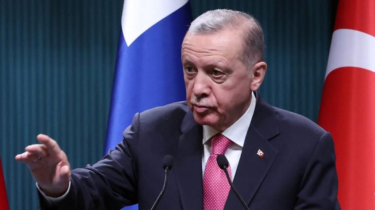 Guerre en Ukraine : le président turc annonce l'extension de l'accord sur les céréales ukrainiennes