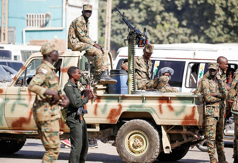 Soudan : Violents Combats Entre L'armée Et La Force Paramilitaire FSR ...