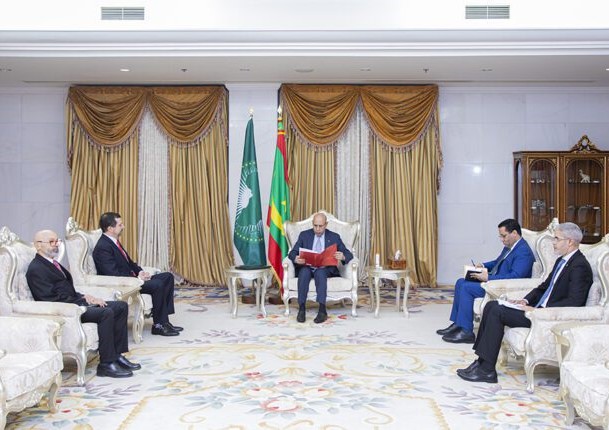 Le Président de la République reçoit un message écrit de son homologue brésilien