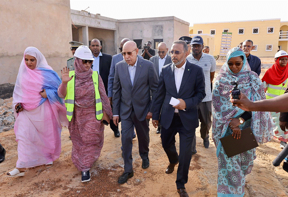 Le Président de la République effectue une visite de terrain dans plusieurs écoles en construction à Nouakchott