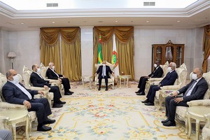 Le Président de la République reçoit une délégation du mouvement Hamas