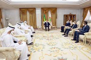 Le Président de la République reçoit le ministre d’État des Émirats arabes unis