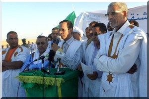 « Les membres du tir à la cible sont prêts à diriger leurs fusils sur tout danger qui menace la stabilité du pays » dit Zeidane Ould H’Meida 