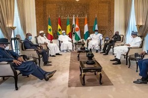 Mali : la Cedeao lève les sanctions après la nomination du gouvernement de transition