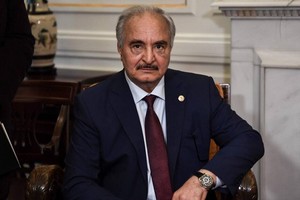 Libye. Khalifa Haftar gèle ses fonctions militaires en vue de la présidentielle