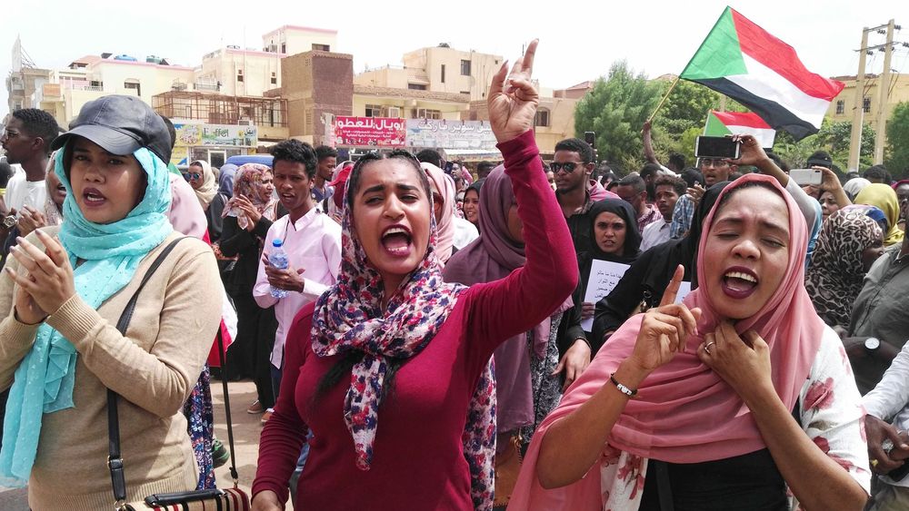 Au Soudan, un manifestant anti-putsch et un général de police tués