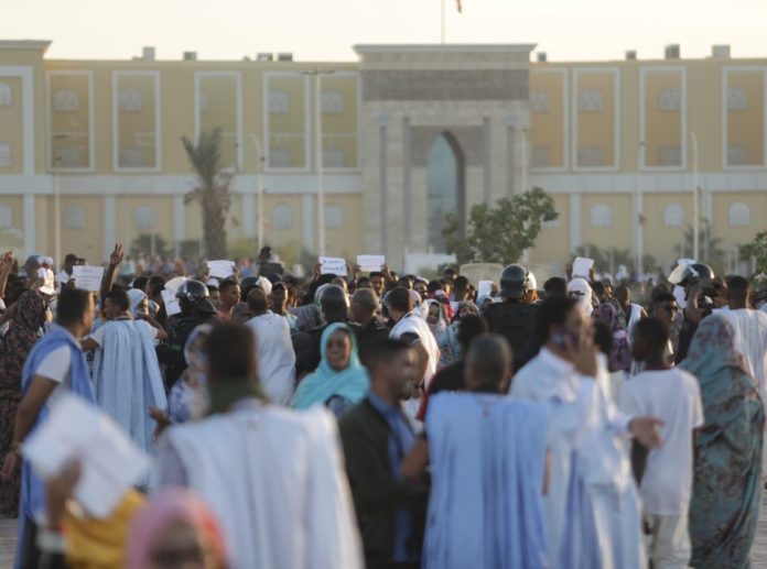 Des centaines de Mauritaniens manifestent sur la place de la Liberté en solidarité avec l’étudiante violée