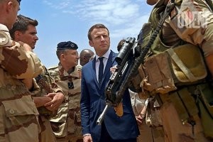 Macron renforce la présence de la France au Sahel