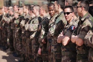 Construction d’une nouvelle base militaire française au Mali