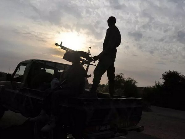 Mali: au moins une vingtaine de personnes tuées par l’armée et des chasseurs dozos dans la région de Ségou