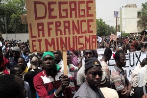 À Bamako, des Maliens réclament le départ de la force française Barkhane