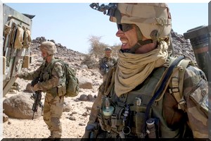 La France maintiendra au moins mille hommes au Mali