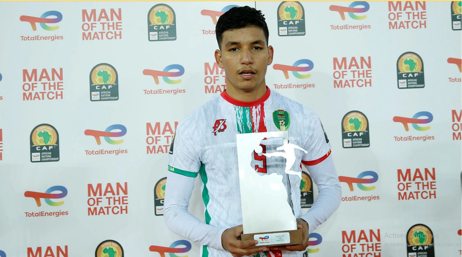 Désigné homme du match Mauritanie-Mali : Hemeya Tanji dédie son prix aux Mauritaniens 