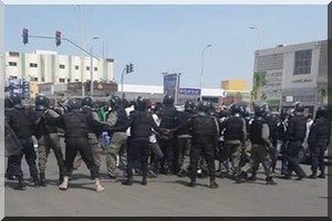 Répression des manifestants contre 