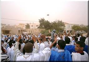 Emeutes : Les élèves du collège Arafat 4 s'agitent contre leurs professeurs. 