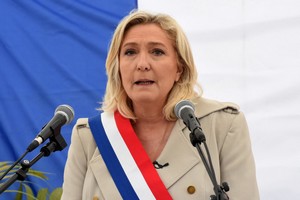 Marine Le Pen défend la 