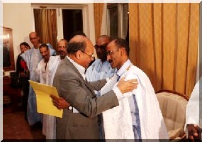 Tunisie - Mauritanie :  Le Président de la République rencontre des anciens étudiants mauritaniens...