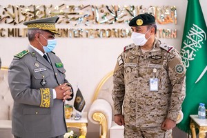 Le chef des Armées mauritaniennes achève sa visite en Arabie saoudite