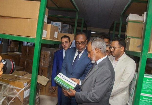 Le ministre de la Santé inspecte les points d’entrée, de conservation et de distribution des médicaments