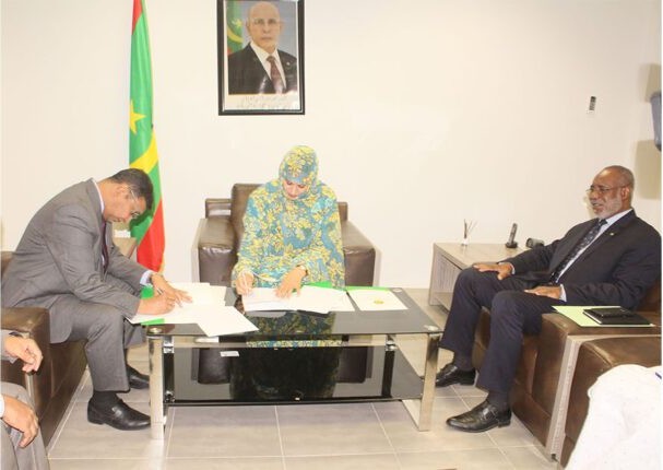 La ministre de la Santé signe un mémorandum d’entente avec le Comité ministériel permanent de l’OCI