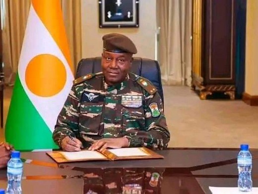 Niger: des proches de l'ex-président Mohamed Bazoum déchus de leur nationalité