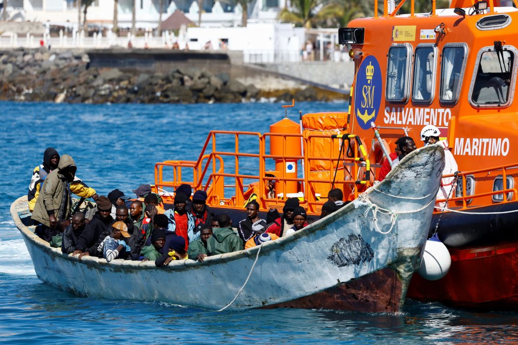 Route des Canaries : un bateau en provenance de Mauritanie chavire au large d'El Hierro