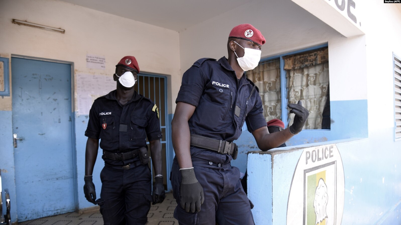 Trafic de visas : à Dakar, la police démantèle le réseau d'escrocs qui a grugé des millions à des Mauritaniens