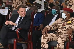 Tchad : le président du CMT en France pour rencontrer Macron avant le prochain sommet de G5 Sahel