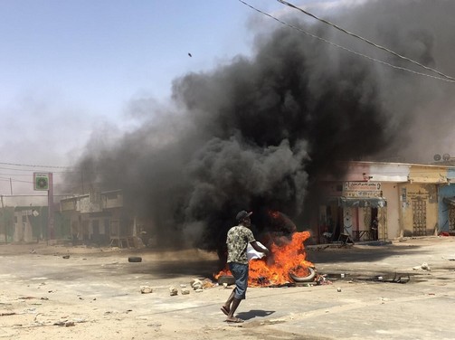 Présidentielle : Protestations à Sebkha, Elmina, Riyadh