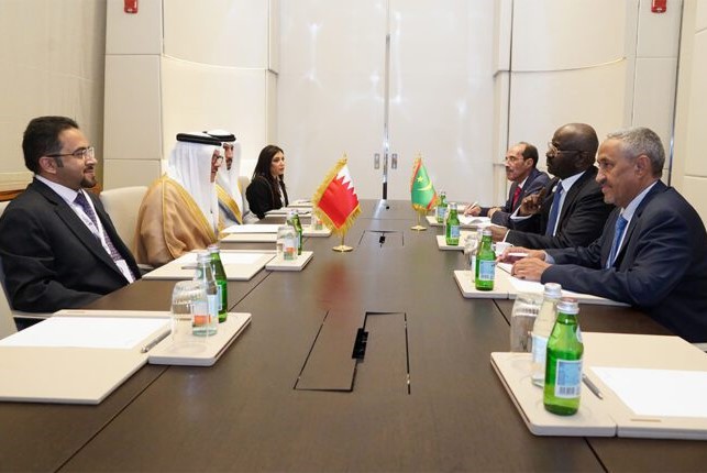 Le ministre des Affaires étrangères rencontre son homologue bahreïni