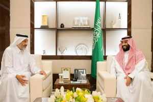 Un cheikh du Qatar affirme être retenu aux Emirats (vidéo sur Al Jazeera)